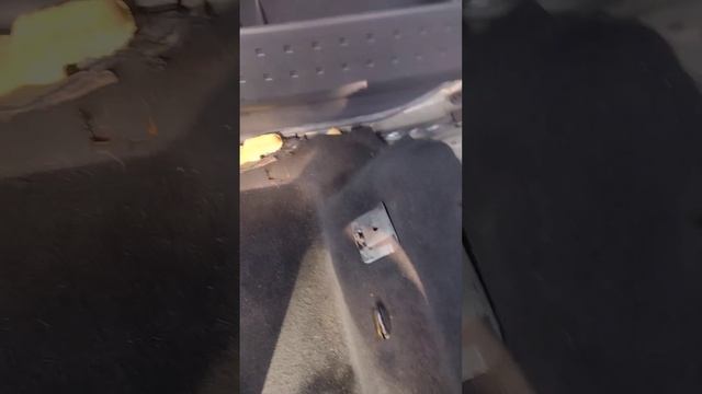 как правильно снимать крепление заднего дивана renault megane II смотреть онлайн