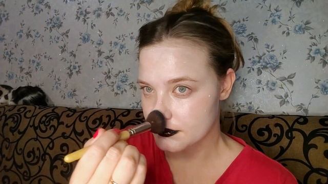 МАКИЯЖ С ПОМОЩЬЮ РУЛЕТКИ смотреть онлайн