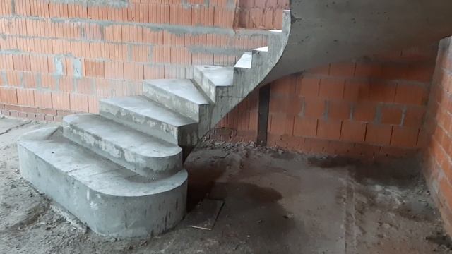 Лестница с забежными ступенями. смотреть онлайн