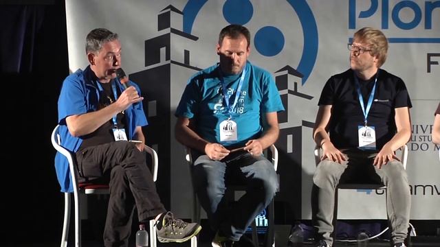Panel - Future of plone смотреть онлайн