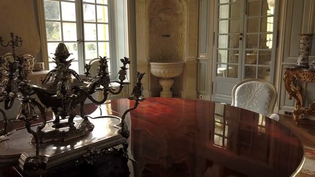 Chateau De Villette. The Heritage Collection.