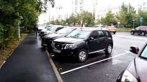 новая разметка на парковке появились места для инвалидов  специальными знаками