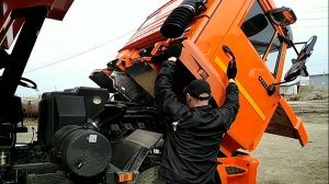 Как поднять кабину КамАЗ- 65115. Снимаем защиту./