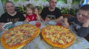 супер вкусная пицца?/мукбанг ?/жизнь в селе навеселе