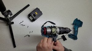 Первый  ремонт китайского шуруповёрта.