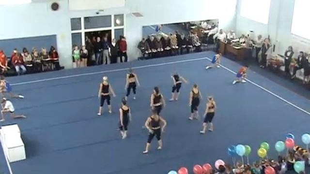 Праздник гимнастики в Вологде 30.10.10. Танцуют девочки. смотреть онлайн