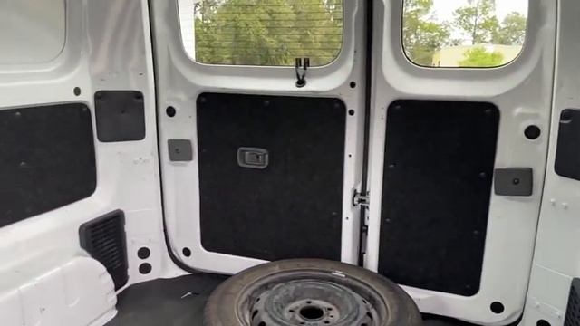 2016 Nissan NV200 H9380 смотреть онлайн
