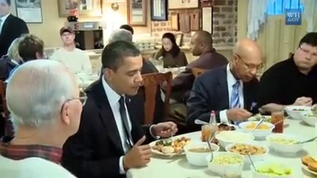 Raw Footage: President Obama's Surprise Lunch Stop смотреть онлайн