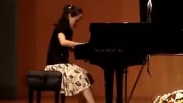 Gustav Merkel | "Schmetterling" (Butterfly) смотреть онлайн
