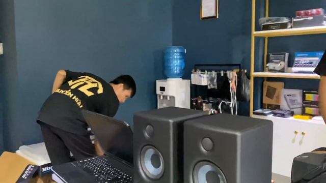 Loa kiểm âm Eris E4.5 gửi cho khách An Giang . Đóng hàng cho khách cuối tháng 6 | TRUYỀN HỮU MUSIC смотреть онлайн