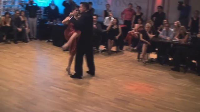 "Viejo Portón", Tango Valse. Biagi. Paulina Cazabon José Luis Gonzalez. 18 jan 2014 смотреть онлайн