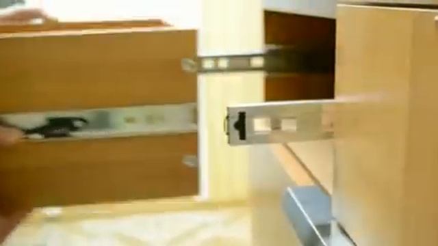 Шариковые направляющие. Сборка/разборка. смотреть онлайн