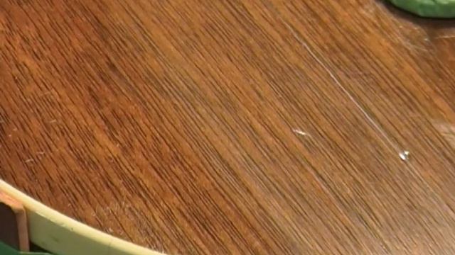 Gibson J-40 bridge replacement, part 6 , Fixing some cracks, by Jonah Guitars смотреть онлайн