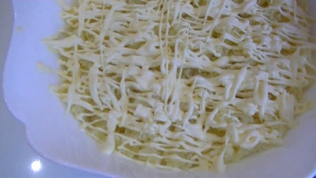 Как накормить гостей вкусно и сытно, и быстро приготовить салат "Обжорка" с курицей. Рецепт салата. смотреть онлайн