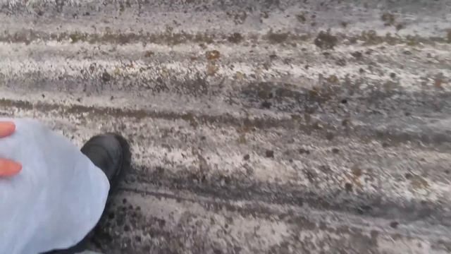 Грядка полная скошенной травы. Почистили жёлоб и водосточную трубу. Что в гараже и старом доме? смотреть онлайн