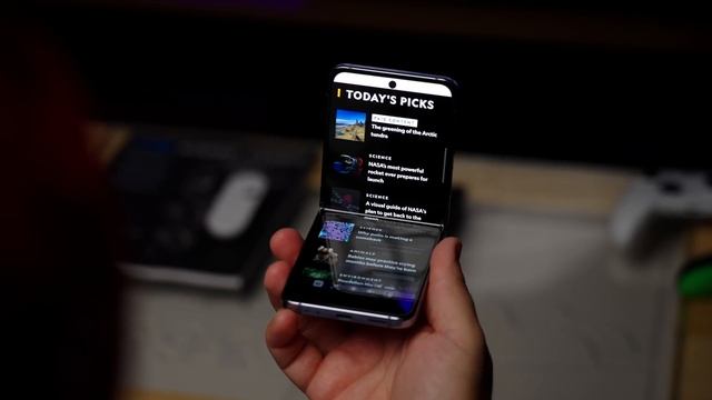 ? Samsung Galaxy Z Flip4 Recenze: Ohebný smartphone pro každého! [4K] смотреть онлайн