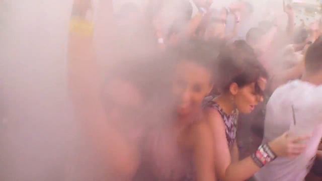 F*** ME I'M FAMOUS @ USHUAIA EP.2 смотреть онлайн