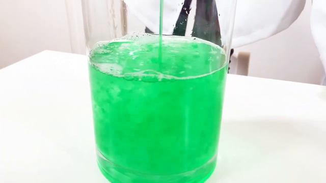 Elephant Toothpaste Science Experiment! | Easy DIY At Home Science For Kids