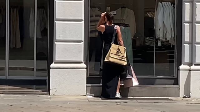 Summer outfits ideas / what are people wearing in Italy 🇮🇹/ summer style смотреть онлайн