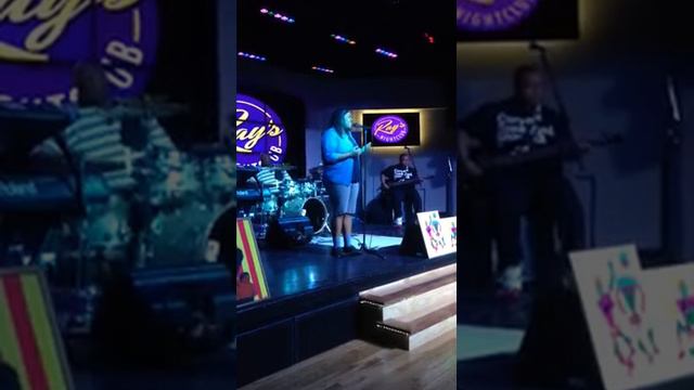 SIMMZ COVERS : LOVE IS YOU LIVE AT RAYS смотреть онлайн