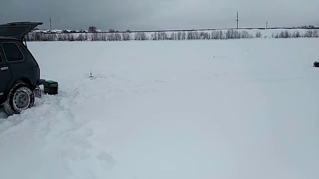 Рыбалка на новом снегоходе. 9.02.10 смотреть онлайн