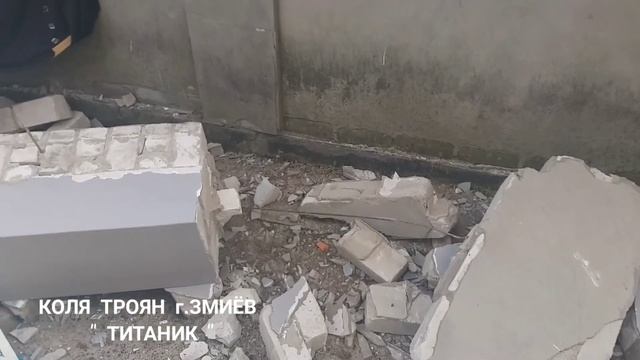 г.ЗМИЁВ КАФЕ-БАР " ТИТАНИК " ЧТО СДЕЛАЛ ВЕС СНЕГА . смотреть онлайн