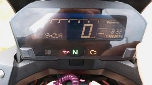 Honda nc 750 x  как выставить часы.