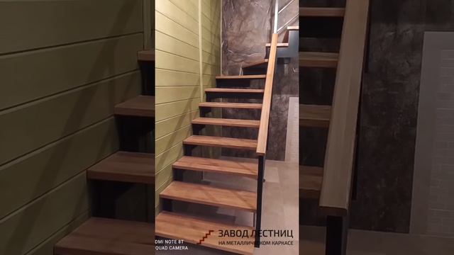 Открытая лестница в стиле Лофт смотреть онлайн