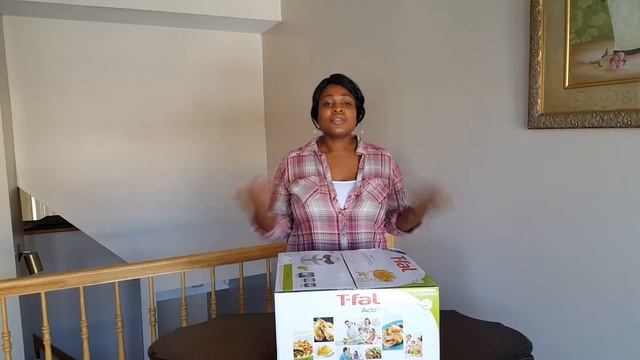T-FAL ACTIFRY UNBOXING AND OVERVIEW! смотреть онлайн