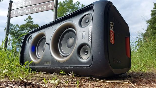 JBL Partybox 300 Bass test LFM 100% смотреть онлайн