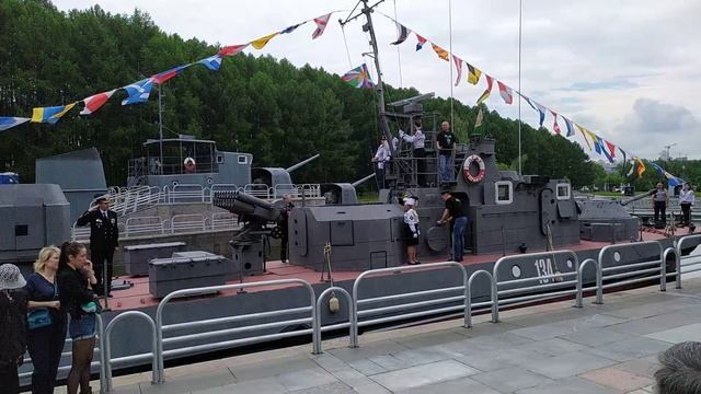 День Пограничника 28.05.2021г. в парке Победы на Поклонной горе в Москве смотреть онлайн