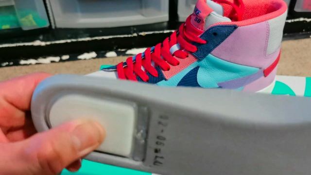 Nike SB Zoom Blazer Mid Premium смотреть онлайн