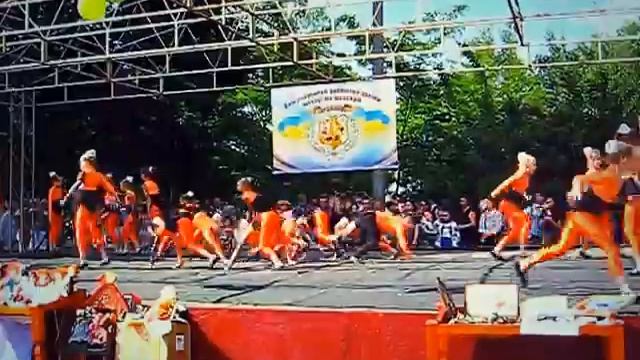 Выступление Miss Liza в парке Гагарина(День защиты детей) смотреть онлайн