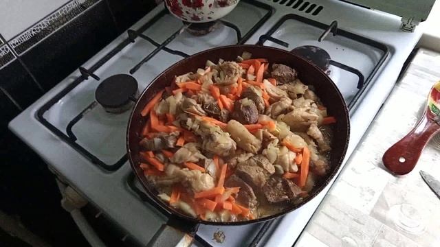 Плов со свинины и курицы..mp4