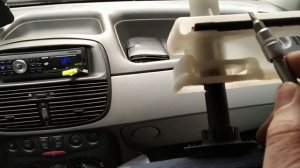 Fiat Punto как снять подголовник без проблем!!!