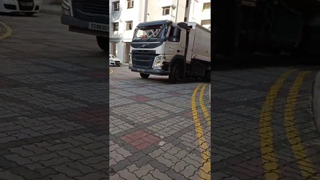 SEMBCORP Volvo FM 370 garbage truck part 1 смотреть онлайн