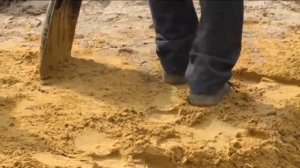 #Отсыпка участка. Как поднять уровень земли на участке песком