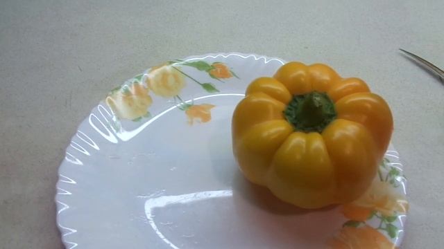 Лучшие сорта сладкого перца! Толстостенный сладкий перец Золотой юбилей - сочный и сладкий! смотреть онлайн