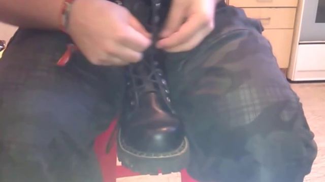 Способ завязывания шнурков смотреть онлайн