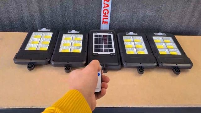 Lampa cu Incarcare Solara prin Inductie 160 LED-uri COB putere 150W, telecomanda смотреть онлайн