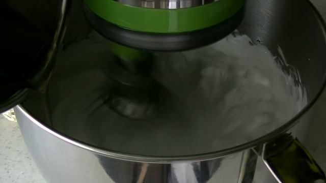 Yumurta agli yagli krem смотреть онлайн