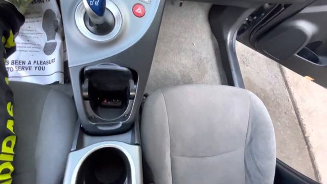 2012 Toyota Prius Plug-in Hybrid смотреть онлайн
