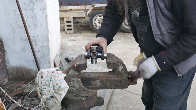 Замена крестовин кардана "Газель" "Соболь". Нюансы которых ты мог не знать. смотреть онлайн