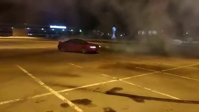 Форд мустанг жжет резину смотреть онлайн