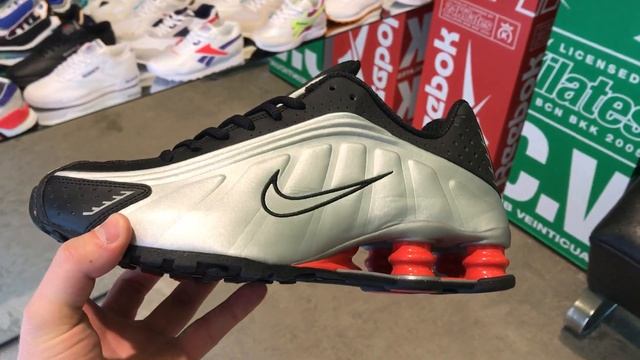 Обзор кроссовок Nike Shox R4 смотреть онлайн