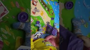 Играем в игру " где чей нос"