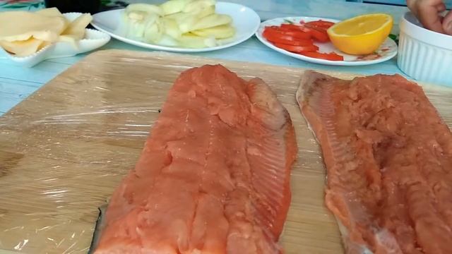 Сочная горбуша в духовке. смотреть онлайн