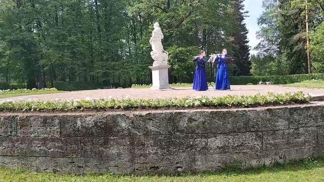 Флейтовая музыка в Павловском парке смотреть онлайн