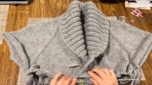 Практичный и стильный выбор: мужской кардиган с шалевым воротником и регланом