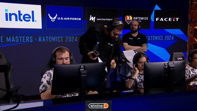ДОНК В ИСТОРИИ КС2! Полный Матч - SPIRIT vs FAZE - 3 карта OVERPASS | IEM Katowice 2024 смотреть онлайн